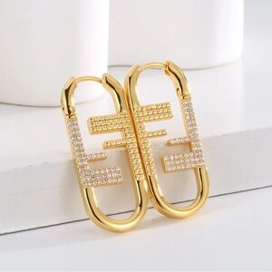 O’lock earrings